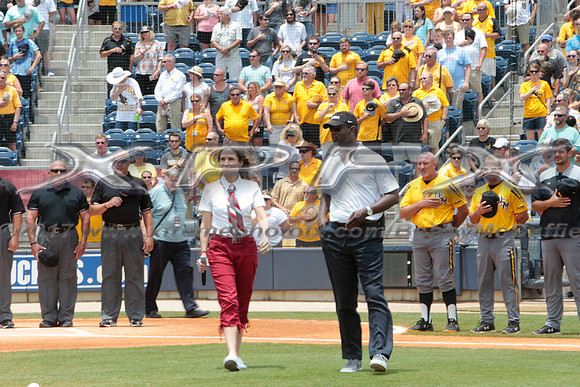 _T8U9562