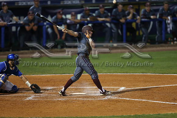 DU9Q4372