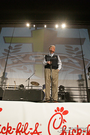 seniorbowl_fca_rally_2013-13