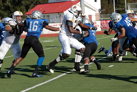 McDuffie_MS Bowl_2012-52
