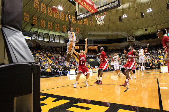 CGR121110_USM_V_WKU-79