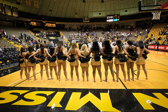 CGR121110_USM_V_WKU-97