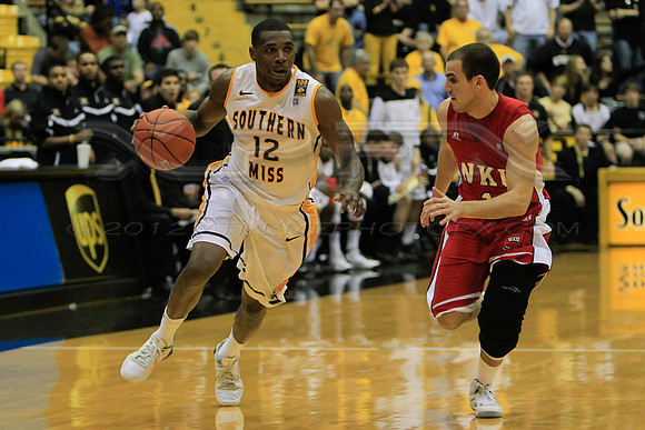 CGR121110_USM_V_WKU-23