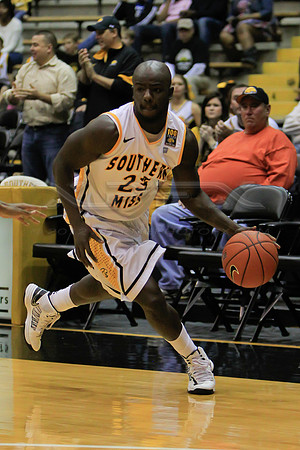 CGR121110_USM_V_WKU-17
