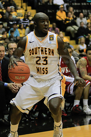 CGR121110_USM_V_WKU-20