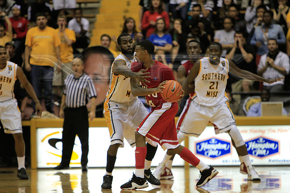 CGR121110_USM_V_WKU-89