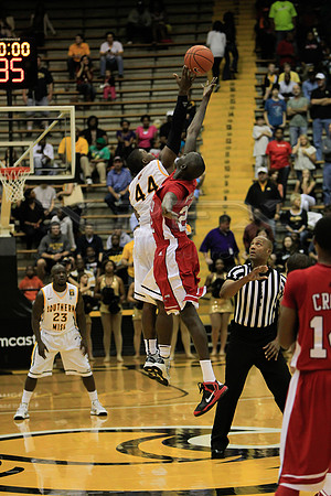 CGR121110_USM_V_WKU-16