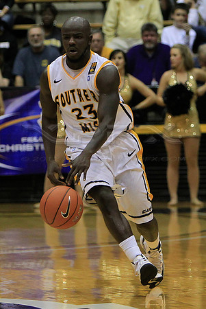 CGR121110_USM_V_WKU-34